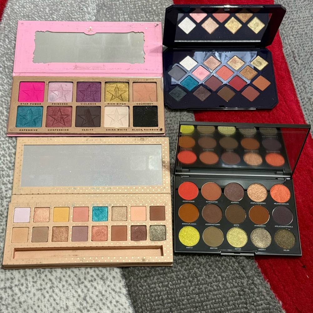 Eyeshadow palette bundle